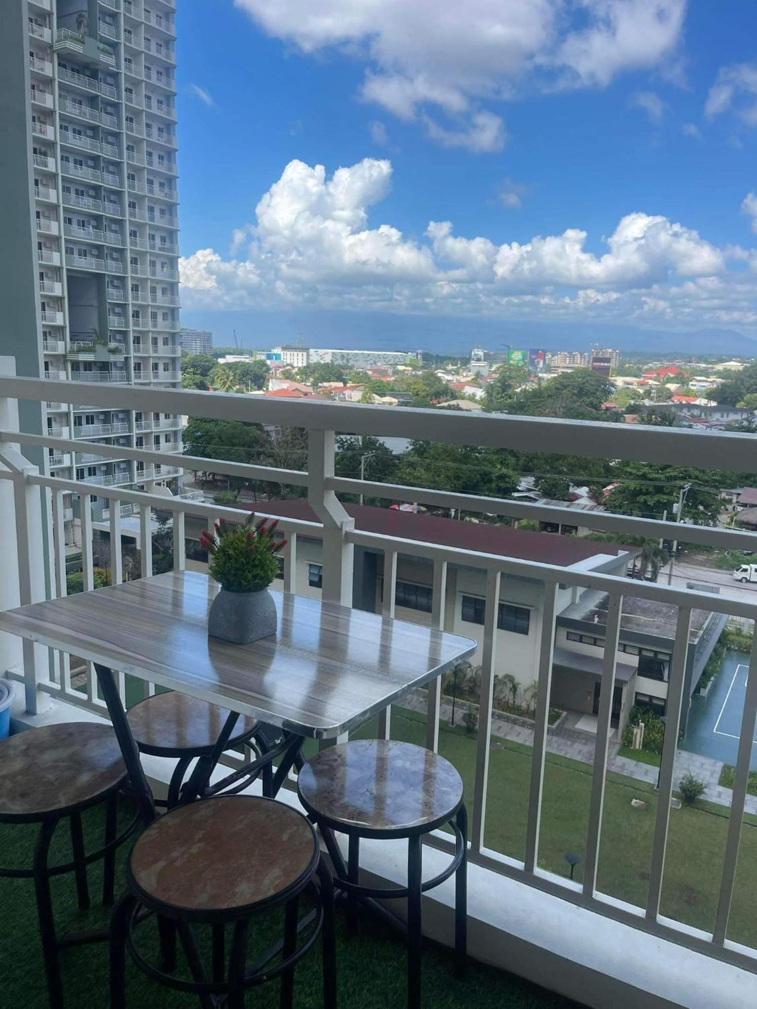 Verdon Parc Davao City With Balcony By Darpm 外观 照片